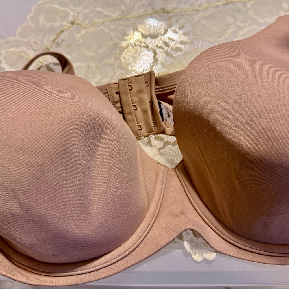 Women’s Nude T-Shirt Bra - Smooth Underwire Support